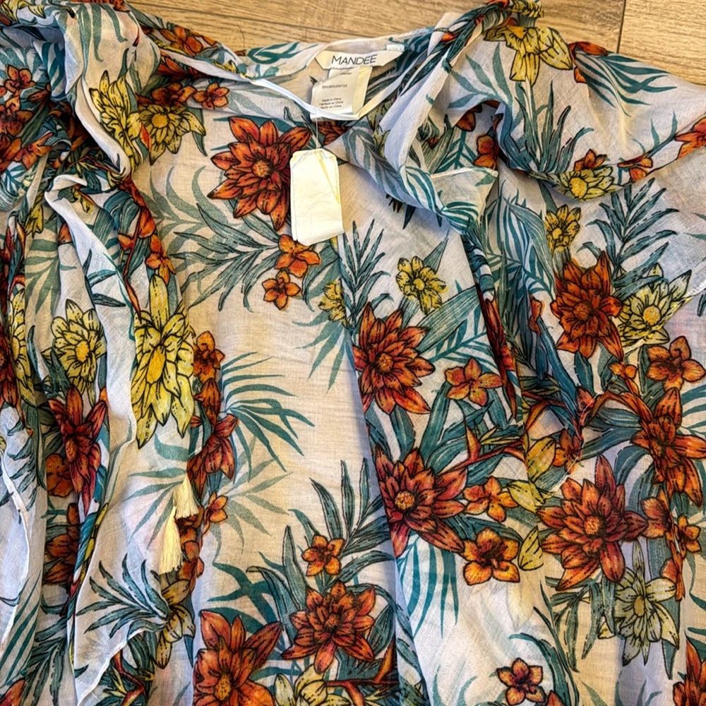 Tropical Shawl - Picture 3 of 3